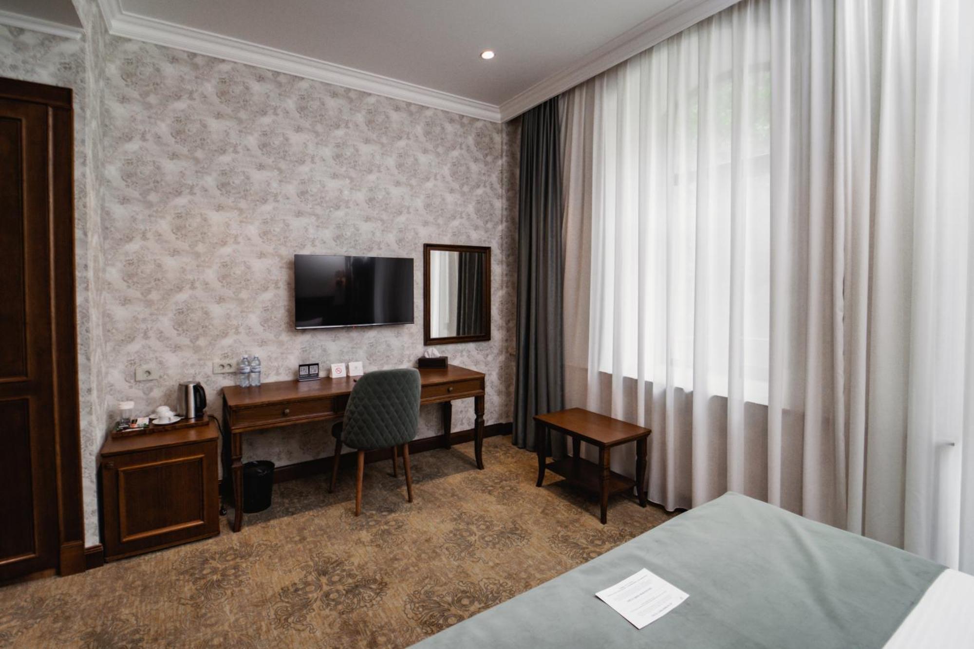 Midway Baku Hotel ภายนอก รูปภาพ